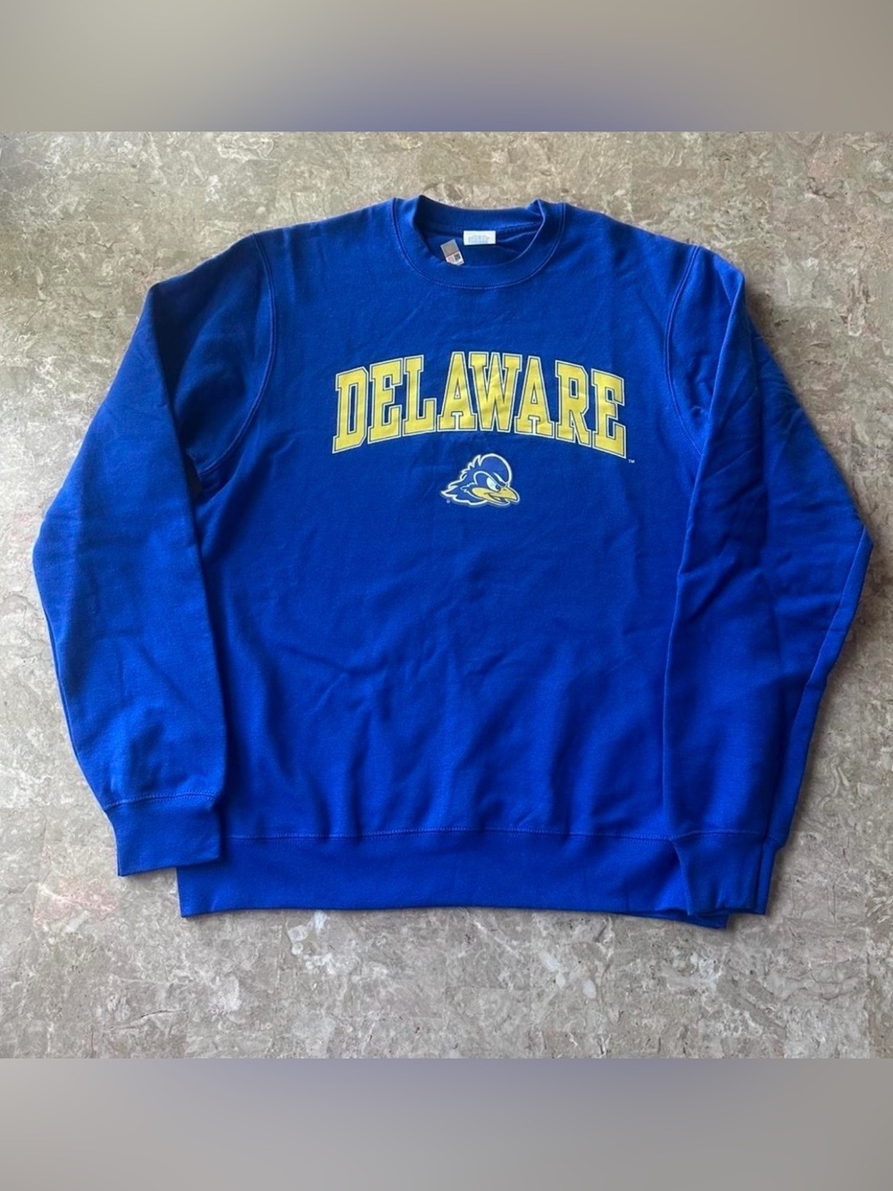 Delaware Blue Hens Pullover Sweatshirt crewneck sweater pullover unisex size M